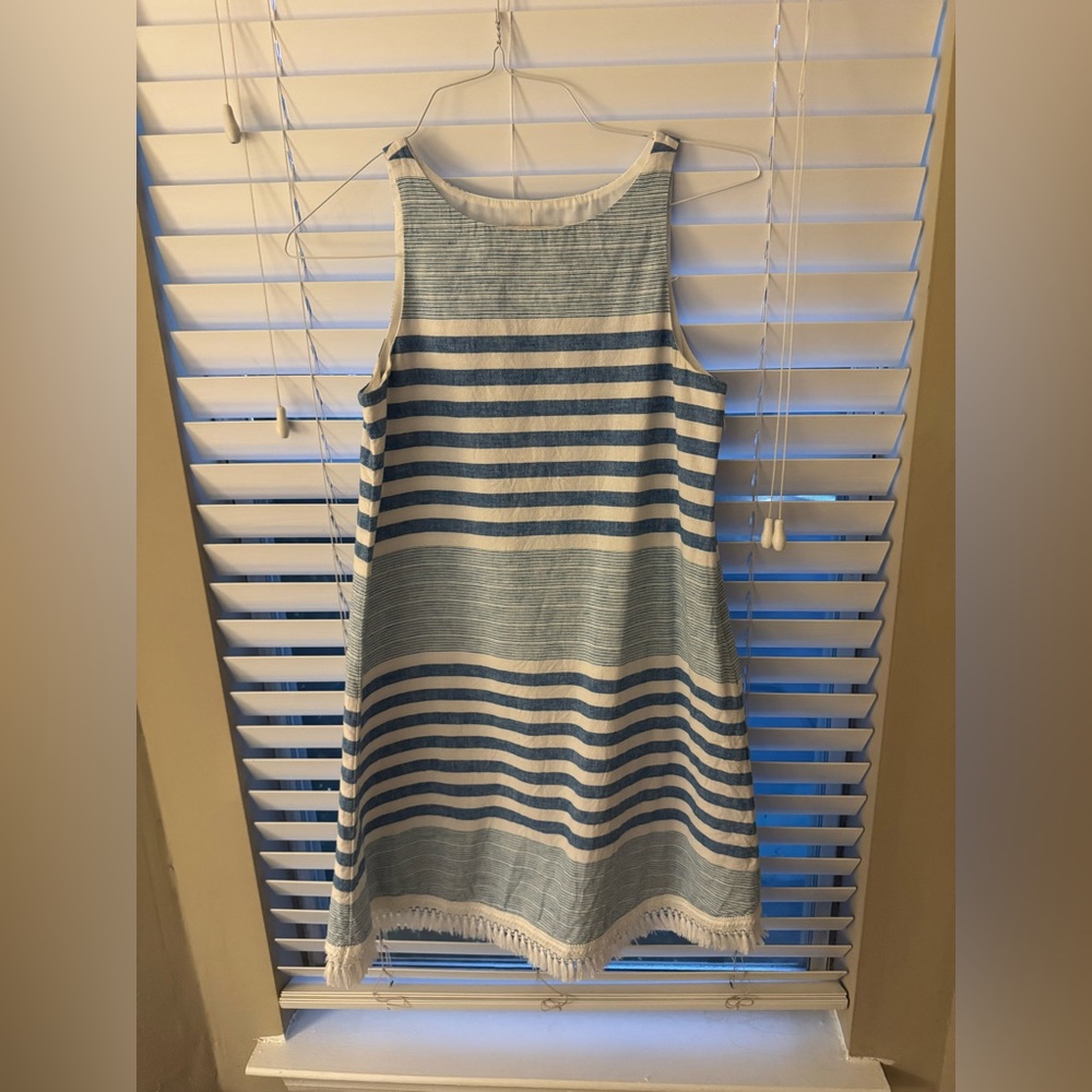 Vineyard Vines Light Blue and Cream Dress
